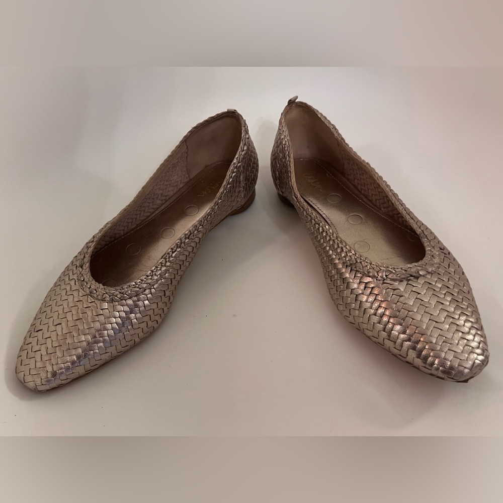 Boden Gold Woven Leather Flats 38 - Picture 2 of 11